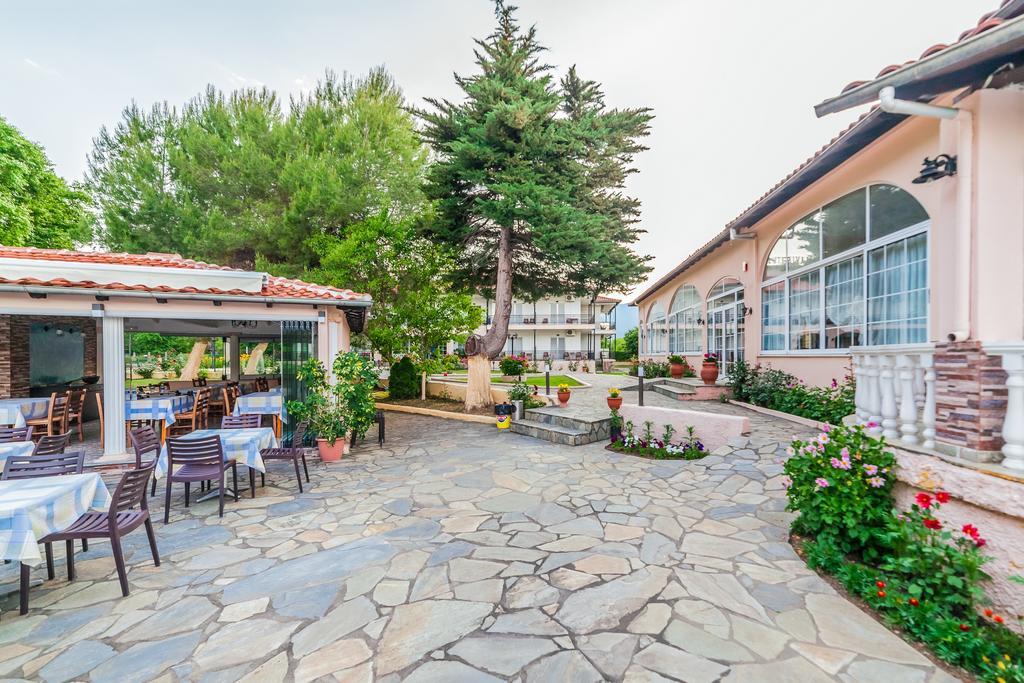 Sintrivanis Resort Beach Paralía Skotínis Zewnętrze zdjęcie
